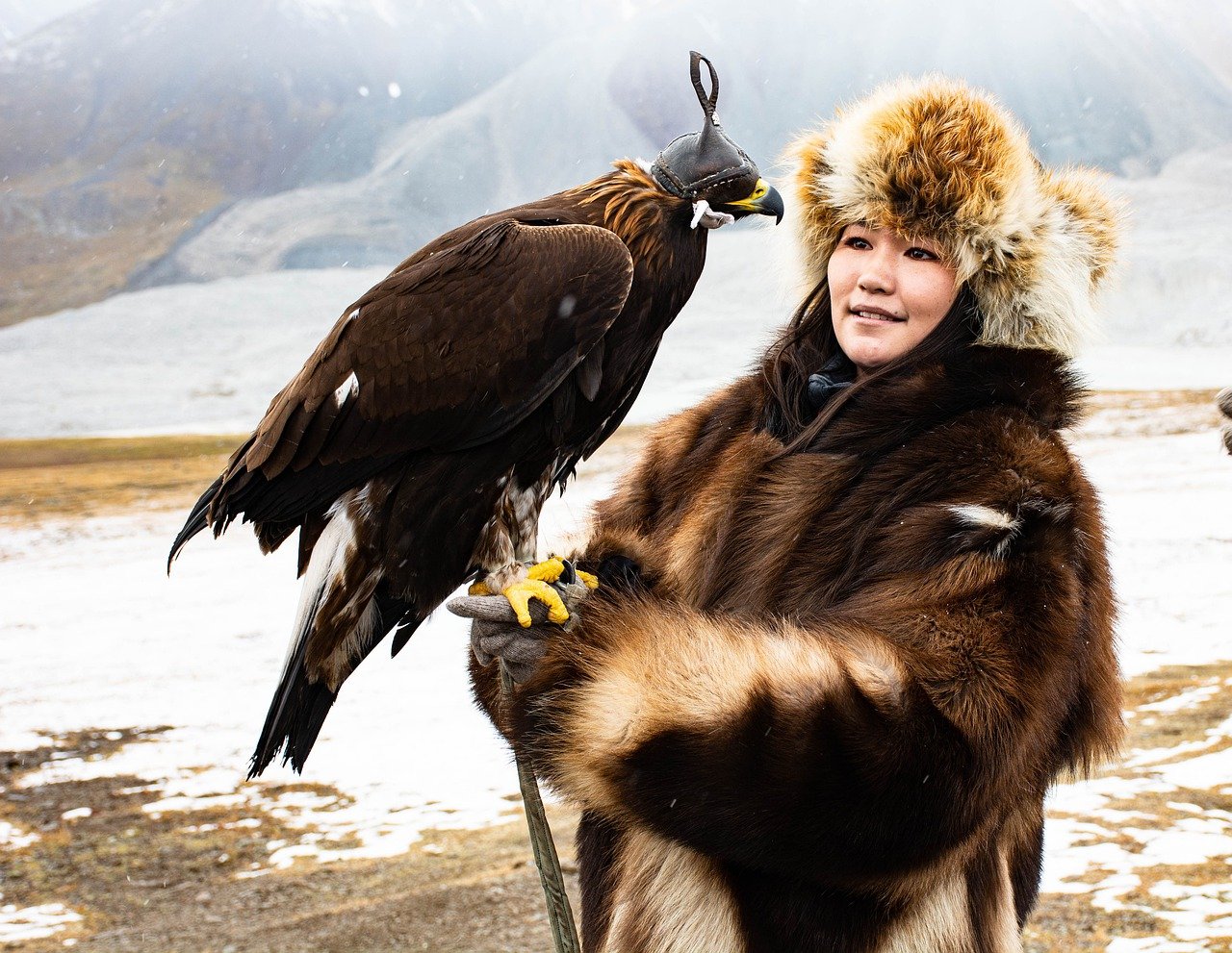 eagle-hunter-7565001_1280